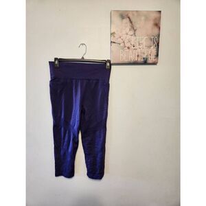 Lane Bryant Livi Active 14/16 Purple Seamless   Capri Yoga Legging Pockets